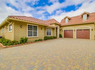 2845-47 E Vista Way, Vista, CA 92084