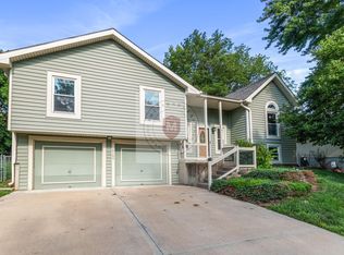 2104 S 19th Ter, Leavenworth, KS 66048