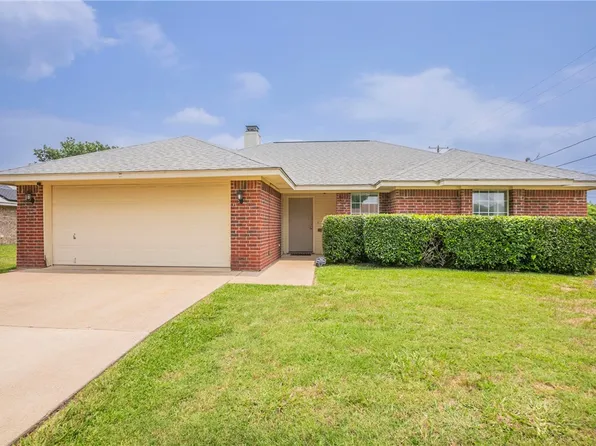 812 Rolling Hills Dr, Hewitt, TX 76643