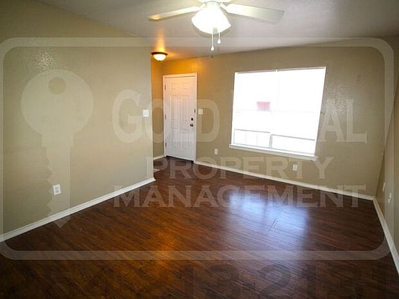 2nd image of 3400 Barcelona Dr