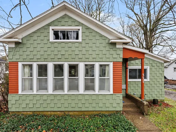 325 W Burr Oak St, Centreville, MI 49032