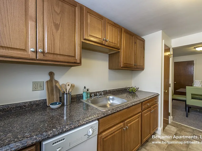 8 Brattle Dr #3 — Photo 7