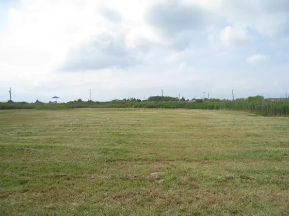 Crockett Ave, Crisfield, MD 21817