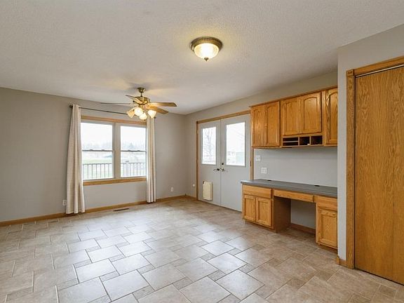 5th image of 5017 Todd Dr