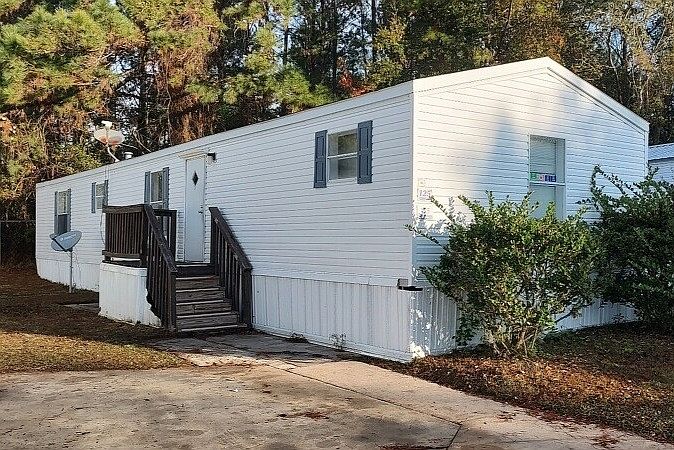 1st image of 7915 103rd St Lot 125