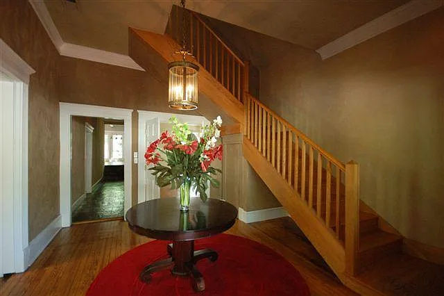 Entry Foyer
