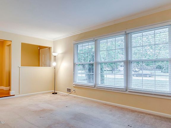 4th image of 1716 Devondale Dr