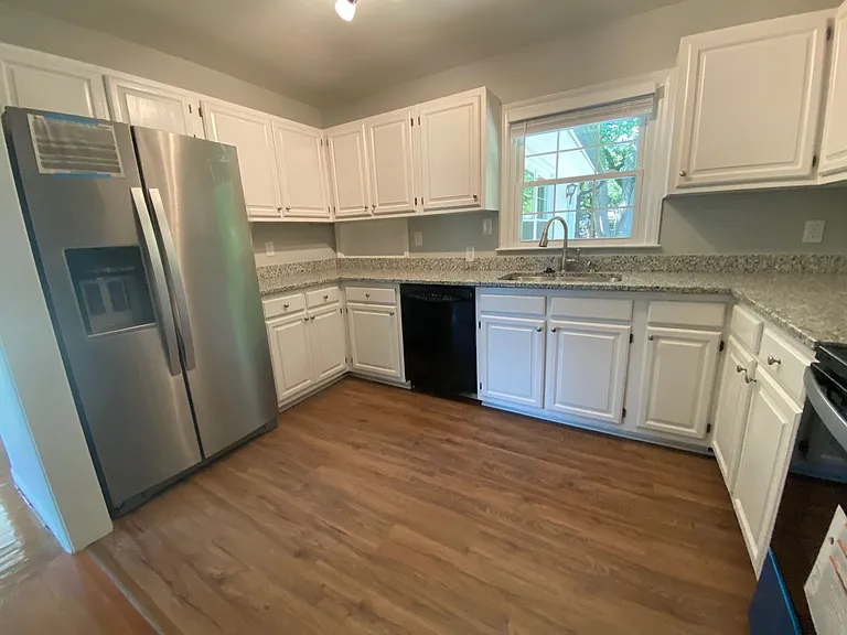 3420 Canterbury St — Photo 4