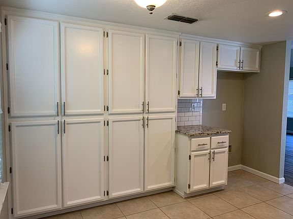 5th image of 1602A Woodhill Dr