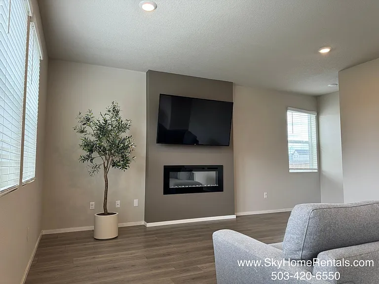 4832 Skylab Ave NE — Photo 7
