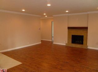 7557 Ruffner Ave, Van Nuys, CA 91406