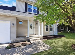 2905 Shadow Creek Ln, Des Moines, IA 50320