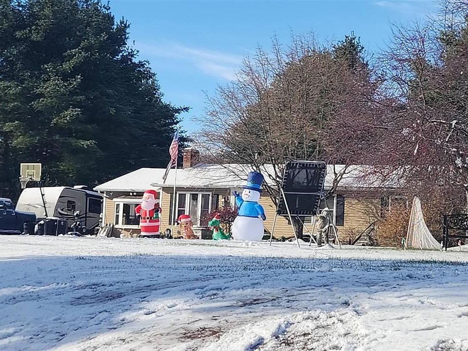 2nd image of 1 Old Swartswood Rd