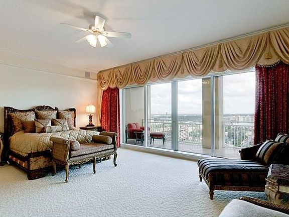 Master bedroom City views E 