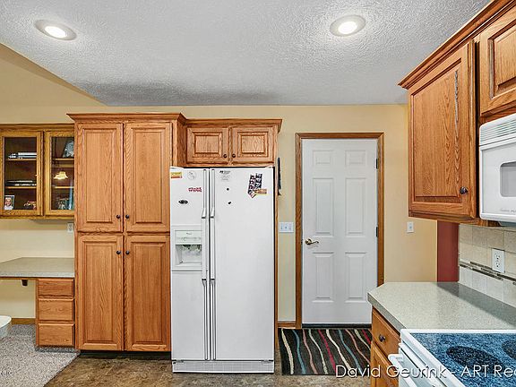 5th image of 1400 Wiersma Dr
