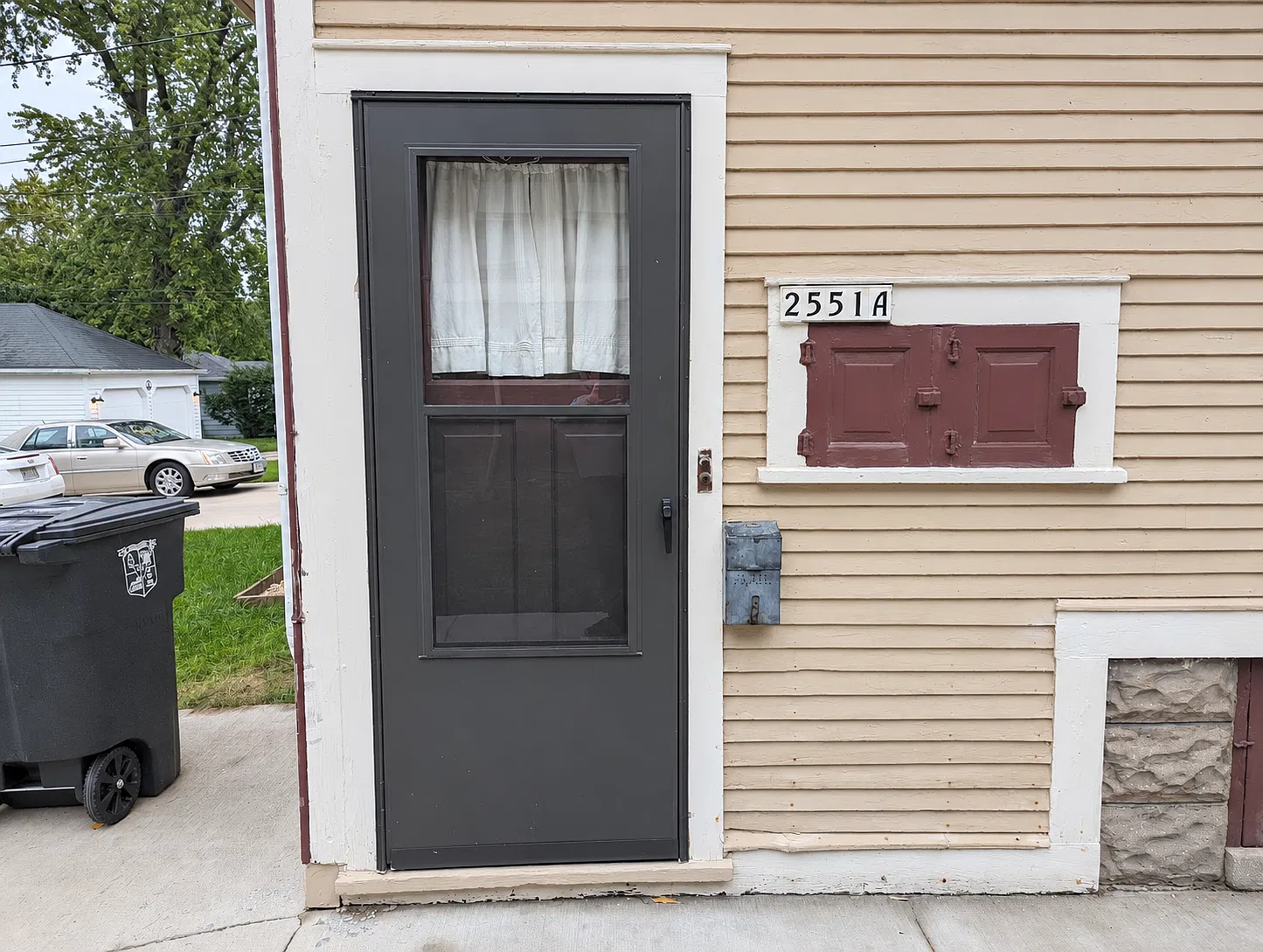 2 bed, 1.0 bath, 800 sqft, $1,445 — Photo 2