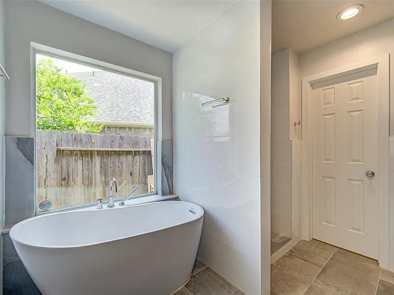 4931 Lake Catherine Ct — Photo 31