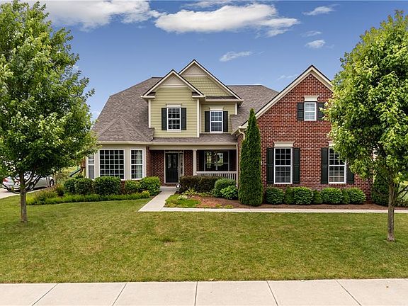 2nd image of 13449 Lost Creek Ln