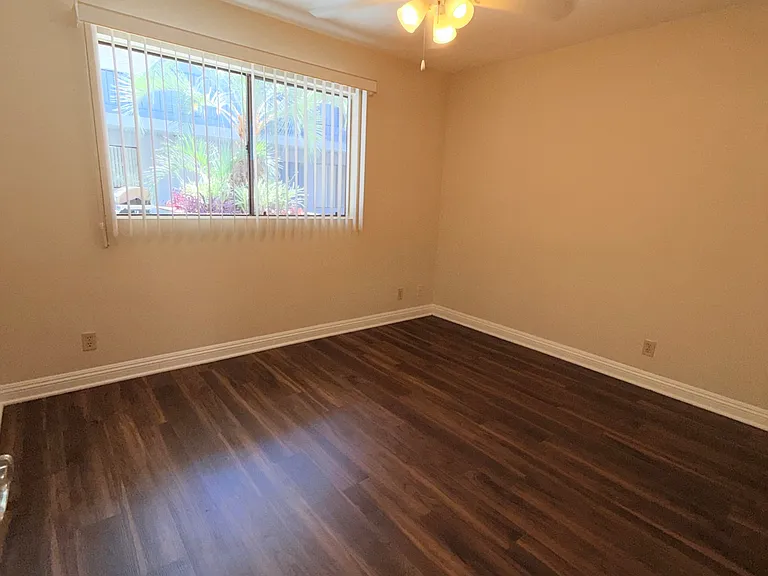 515 E Elmwood Ave #107 — Photo 9