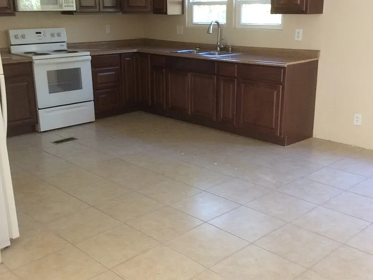 1894 Wild Cherry Dr — Photo 4