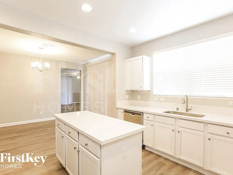 8794 Timberleaf Ct — Photo 5