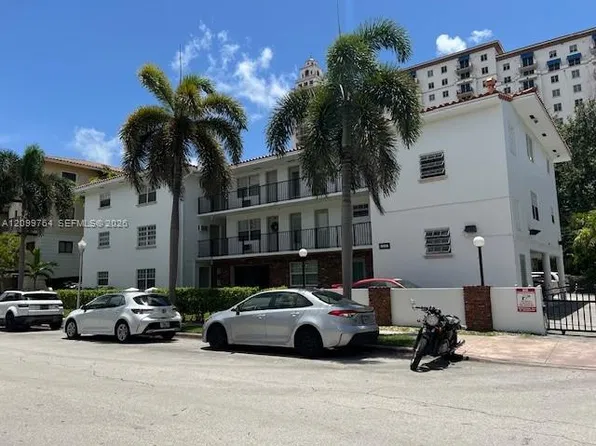 318 Majorca Ave #104, Coral Gables, FL 33134