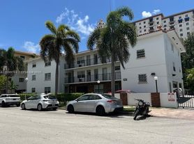 318 Majorca Ave, Coral Gables, FL