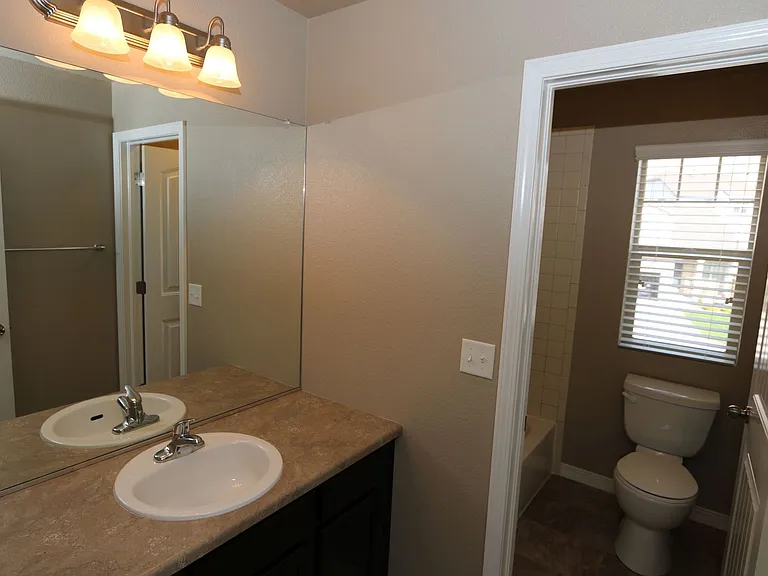 5651 Majestic Dr — Photo 11