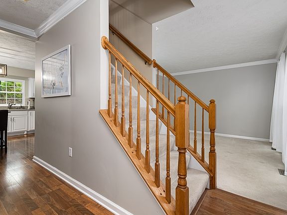 2nd image of 340 Valerie Dr