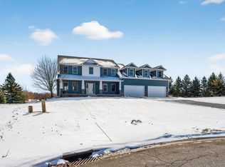 1928 140th Ln NE, Ham Lake, MN 55304