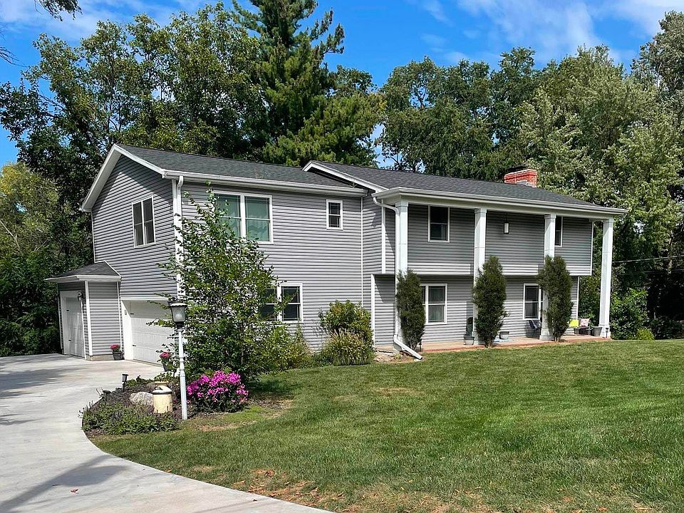 1st image of 10922 Bel Air Dr