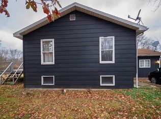 17845 N Oakridge Ave, Marshall, IL 62441