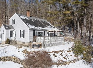 16 Flagg Hl, Erving, MA 01344