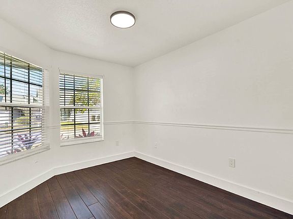 2nd image of 5524 Bellewood St