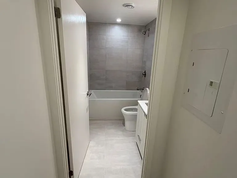 120 Broadway Ave #812 — Photo 6