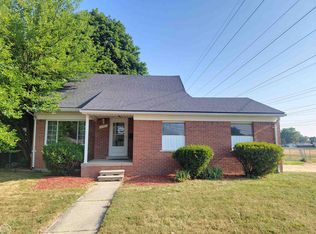 12531 Common Rd, Warren, MI 48093