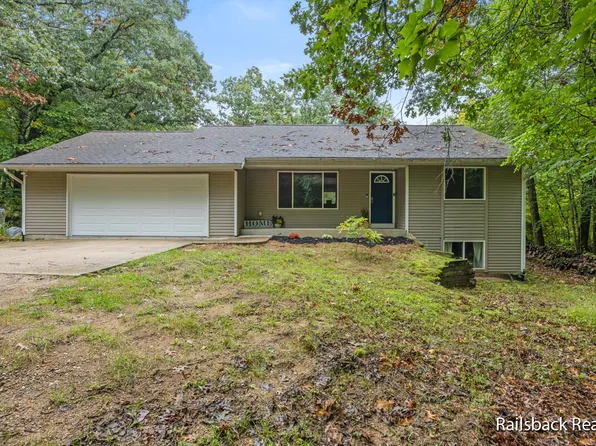 6180 Ramsdell Dr NE, Rockford, MI 49341