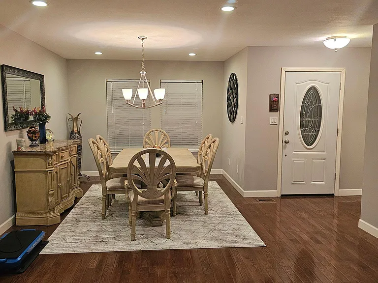 8703 Fatima Dr — Photo 16