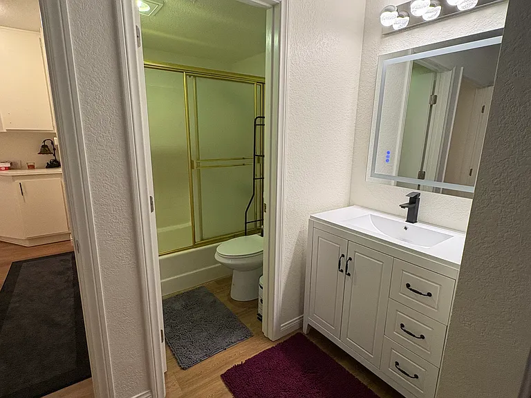 16 Aruba St — Photo 7