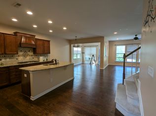 1221 Stowage Dr, Cary, NC 27519