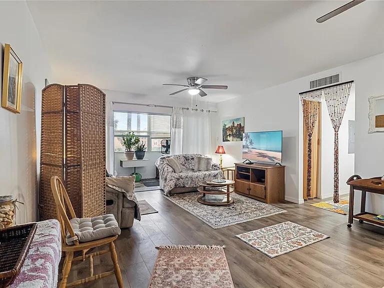 21280 Brinson Ave #220 — Photo 4