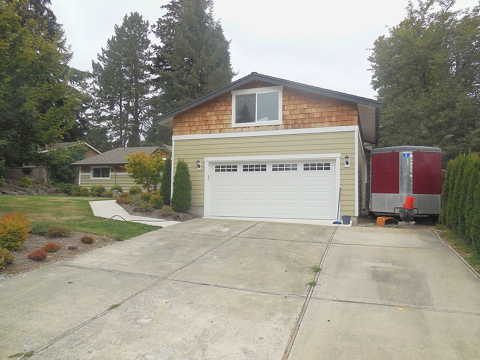 1st image of 16540 SE 29th St