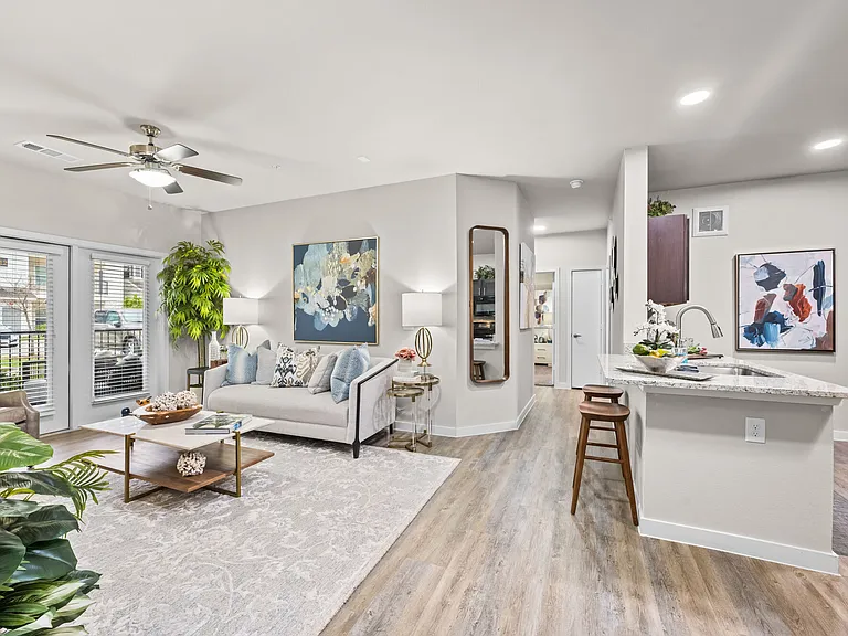 The Tennyson at Tomball — Photo 16