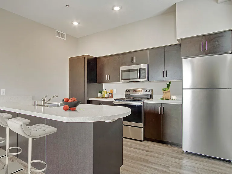 Riverside Park Apartments — Photo 11