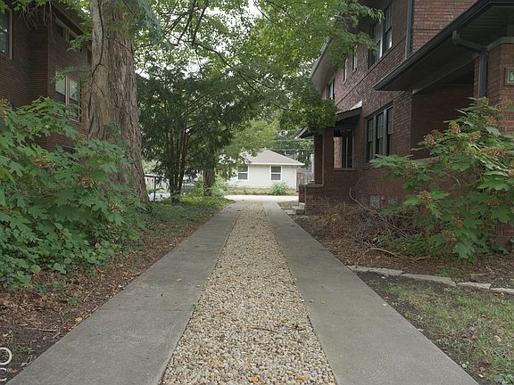 2nd image of 3860 N Delaware St
