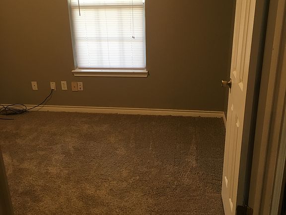 4th image of 56 Columbia Road 462