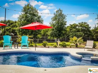 8411 Orchard Gln, San Antonio, TX 78266