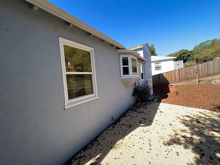 5685 Jordan Ave — Photo 27