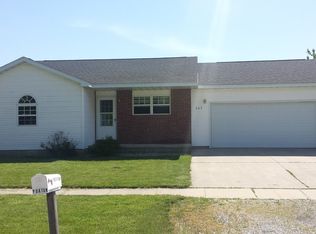 607 South Elm, Arcola, IL 61910