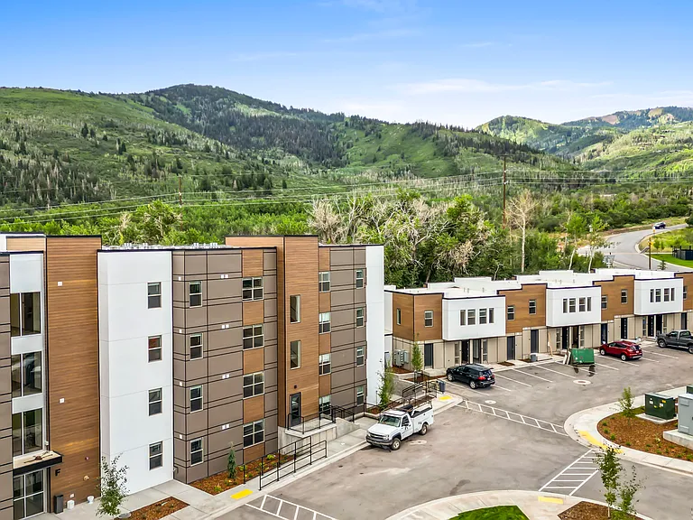 Slopeside Village at Park City — Photo 61